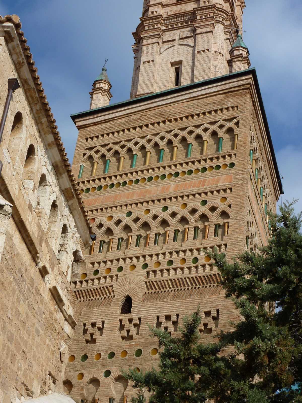 Lee más sobre el artículo ¿Cómo nació la arquitectura mudéjar aragonesa?