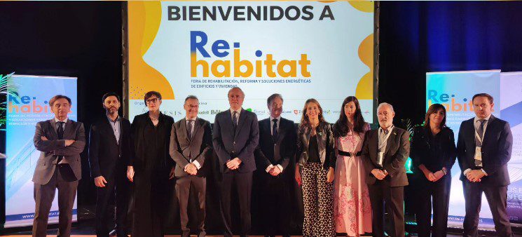 Lee más sobre el artículo Re-habitat 2023 en cifras: la Feria de la rehabilitación, la reforma y soluciones energéticas de edificios y viviendas de Zaragoza.